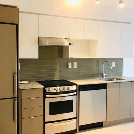 YORKDDALE I: 2 BEDS CONDO W/ PARKING & LOCKER INCL. -NORTH YORK - Photo 3