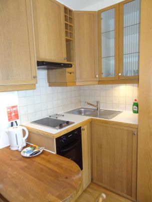 Flat 20 Cartwright Gardens, Bloomsbury WC1H 9EH - Photo 1