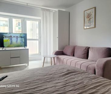 Unirii stradal,garsoniera LUX,48mp, la prima inchiriere,loc de parcare - Photo 1