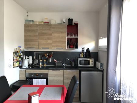 Location Appartement 1 pièce Meublé 34m² CHALONS EN CHAMPAGNE 51000 - Photo 5