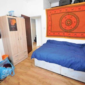 Standish Road, Fallowfield, Manchester, M14 - Photo 2