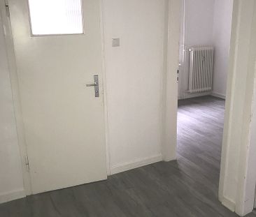 Sanierung 2-Zimmer-Erdgeschosswohnung Für Besichtigungen bitte erst ab Mitte Oktober bei uns melden! - Photo 5