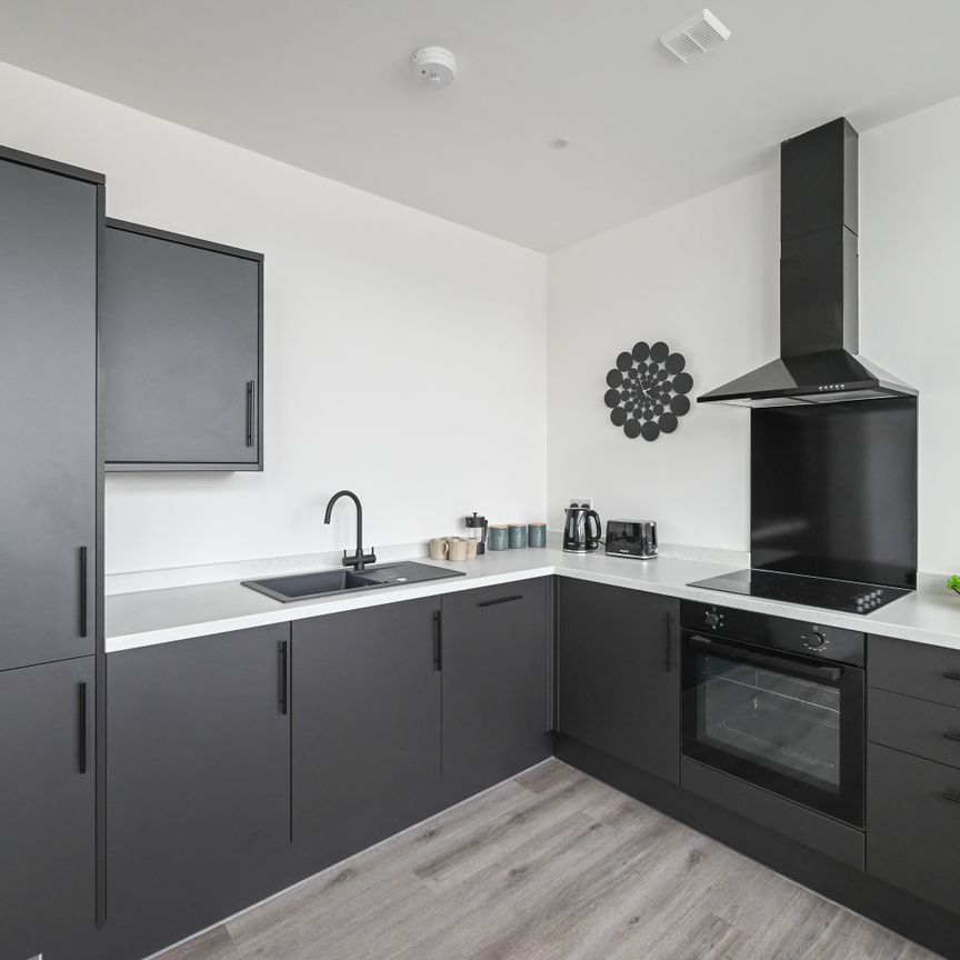 Guild House, Peterborough, Oundle Road - Photo 1