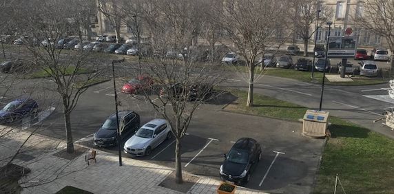 APPARTEMENT F2 AU 3EME ÉTAGE COURS ARISTIDE BRIAND ORANGE, - Photo 2