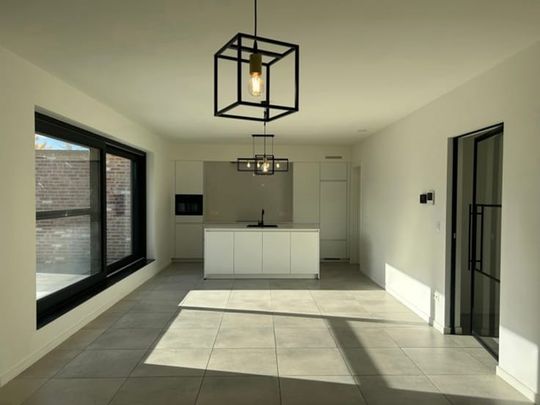 Appartement te huur - Photo 1