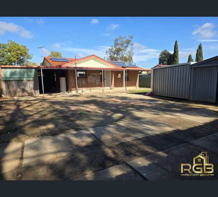 25 Aruma Crescent, Munno Para, SA 5115 - Photo 1