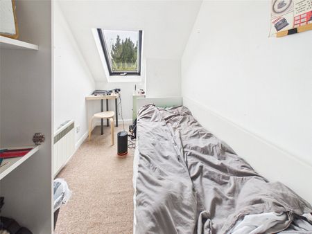 Varsity Drive, Twickenham, London, TW1 - Photo 3