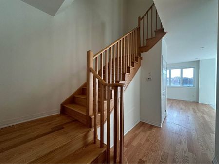 For Lease - 287 PORT Crescent, Welland, Ontario - Photo 5