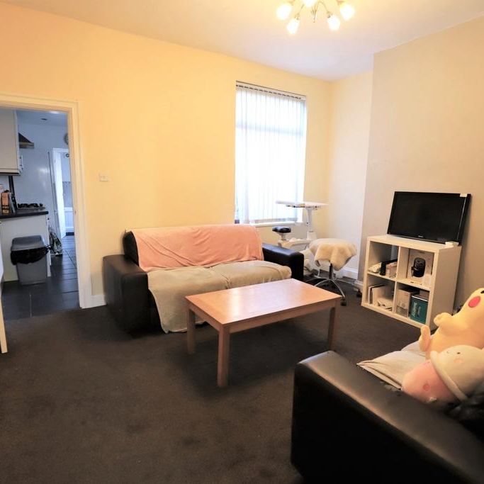 3 bedroom terraced house to rent - Photo 1