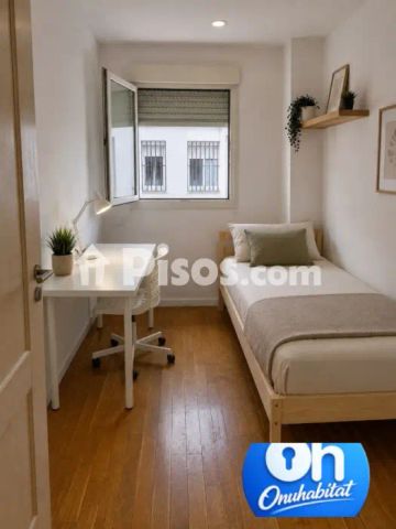 Piso en alquiler en Plaza de la Merced - Photo 3