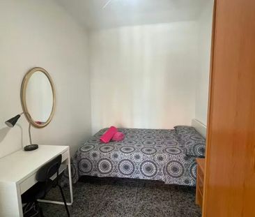 Carrer de Bordeus, Barcelona, Catalonia 08029 - Photo 3