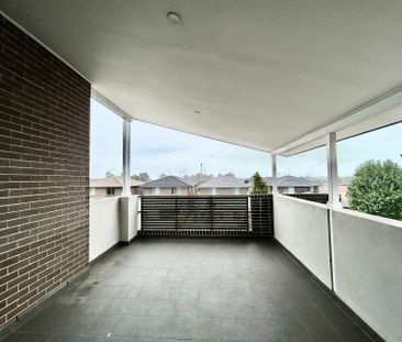 Modern 4-Bed Family Home in a Peaceful Glenwood Pocket - Photo 6