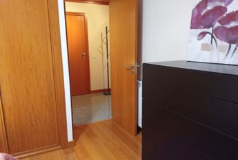Apartamento T1 mobilado e equipado com garagem fechada. Glicínias!