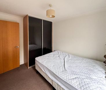 2 bedroom ground floor flat to rent - Photo 3