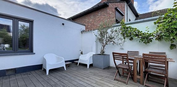 Huis te huur in Sint-Genesius-Rode voor € 1.490 met 1 slaapkamer - Photo 2