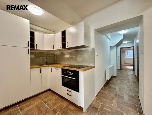 Pronájem bytu 2+kk v osobním vlastnictví 47 m², Praha 10 - Vinohrady - Photo 1