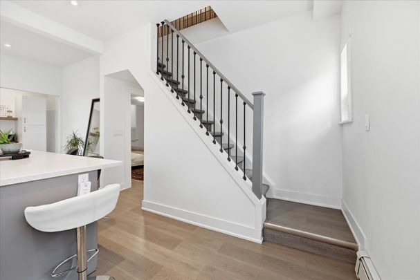 For Lease - 443 King William Street, Hamilton, Ontario - Photo 1