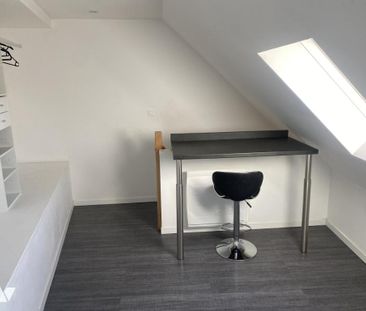 Seclin centre, studio avec chambre en mezzanine.500€ et 40€ charges... - Photo 2