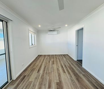 Charming Two Bedroom Home - Bonnells Bay - Photo 6
