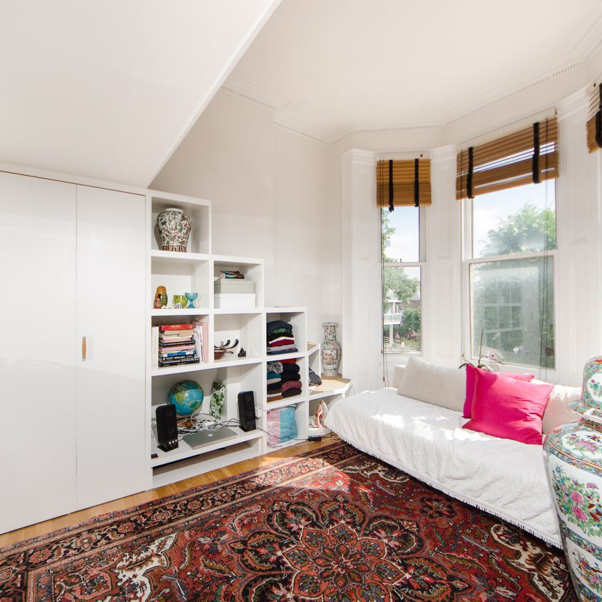 Airlie Gardens, Kensington, London, W8 flat to rent - Photo 1