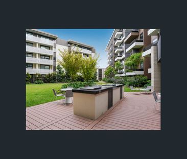 SPACIOUS TWO BEDROOM APARTMENT WITH FANTASTIC FACILITIES AROUND - Photo 6