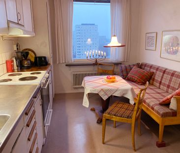 Sandfjärdsgatan, Årsta - Photo 4