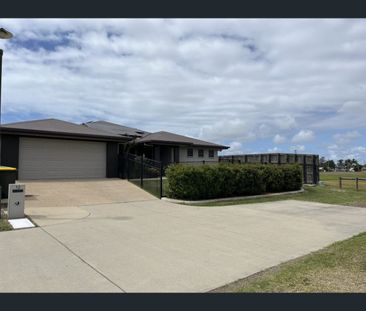 3 Fairway Drive, Bakers Creek, Qld 4740 - Photo 1