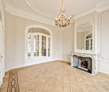 Quartier Montgomery : Somptueuse Maison rénovée de +/- 910 m² - 6 c... - Photo 6