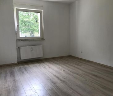 Demnächst frei! 2-Zimmer-Wohnung in Duisburg Huckingen - Photo 1