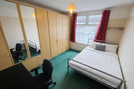 4 bedroom house to rent - Photo 4