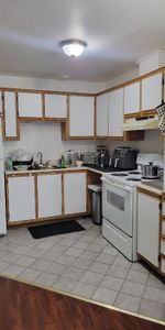 AHUNTSIC – NOUVEAU BORDEAUX — ✨ Grand 3½ ld’un immeuble en béton - Photo 3