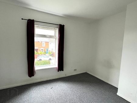 1 Parkgate Crescent, Belfast, BT4 1EU - Photo 2