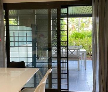 2 bedroom luxury Flat for rent in Benahavís, Andalusia - Photo 1