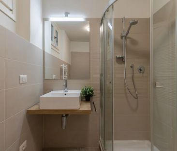 Piazza de Pitti, Florence, Tuscany 50125 - Photo 2