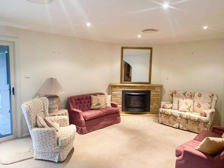 Be regal by the River! - Photo 3