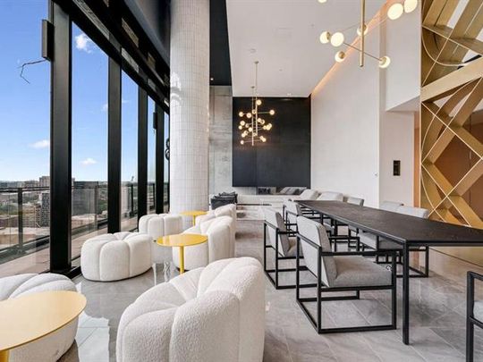 1210 Rue Jeanne Mance - Photo 1