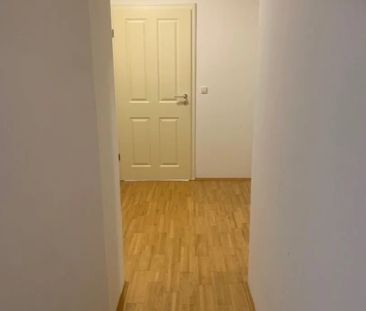 großzügige 2-Zimmer Wohnung mit Terrasse und möblierter Küche - Foto 3