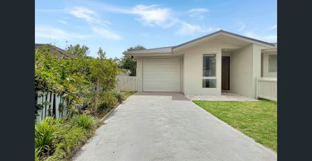 Modern, Light-Filled Home in a Prime Woy Woy Location - Photo 4