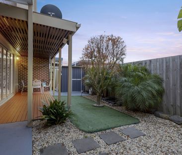 8 Scanlan Street, Bentleigh East - Photo 3