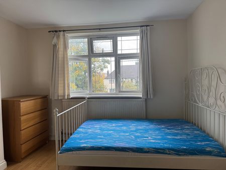 Room in a Shared House, Victor Grove, HA0 - Photo 2