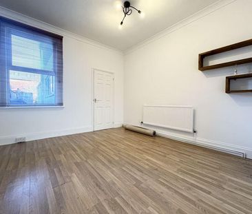 3 bedroom terraced house to rent - Photo 6