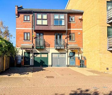 3 bedroom terraced house to rent - Photo 3
