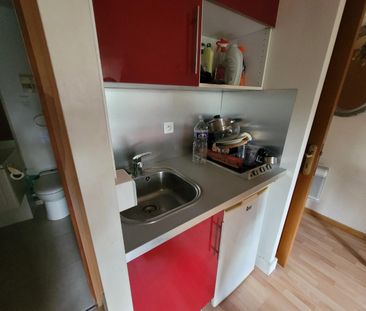 Location Appartement 1 pièce 12m² LILLE 59800 - Photo 1