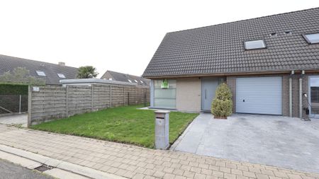 Verzorgde half open woning met mooie rustige ligging - Photo 3