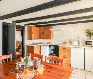 2 bedroom detached house to rent - Photo 3