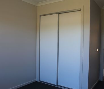 4 BEDROOM HOME IN FERNTREE RIDGE ESTATE! - Photo 3