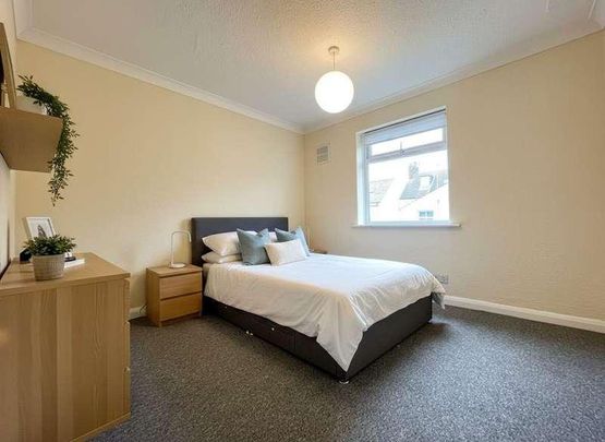 Westbourne Gardens, Hove, BN3 - Photo 1