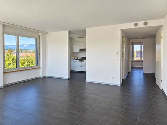 Moderne 4.5-Zimmer-Wohnung mit Balkon für Ihre Familie - Photo 1