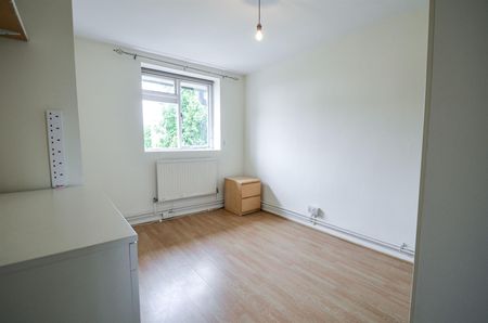 Fairhurst, Compayne Gardens, London, NW6 - Photo 5