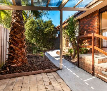 Immaculate 2 Bedroom Unit - Photo 3